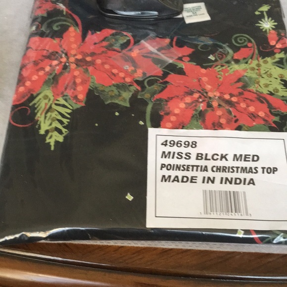 NWT Poinsettia Top - Picture 4 of 4